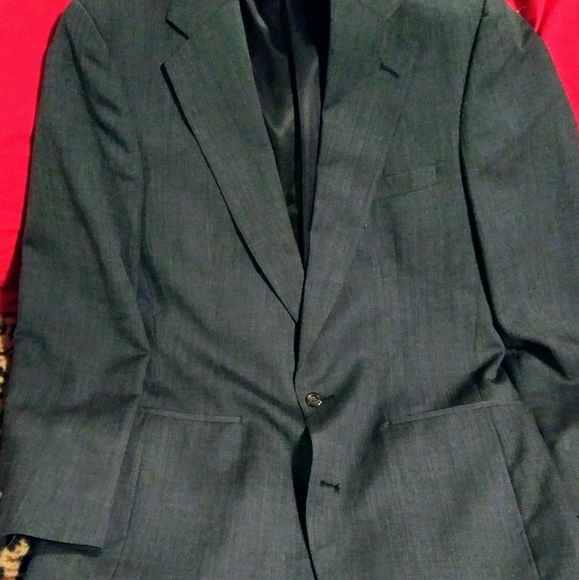 2 sports jackets and 1 suite - Picture 3 of 8